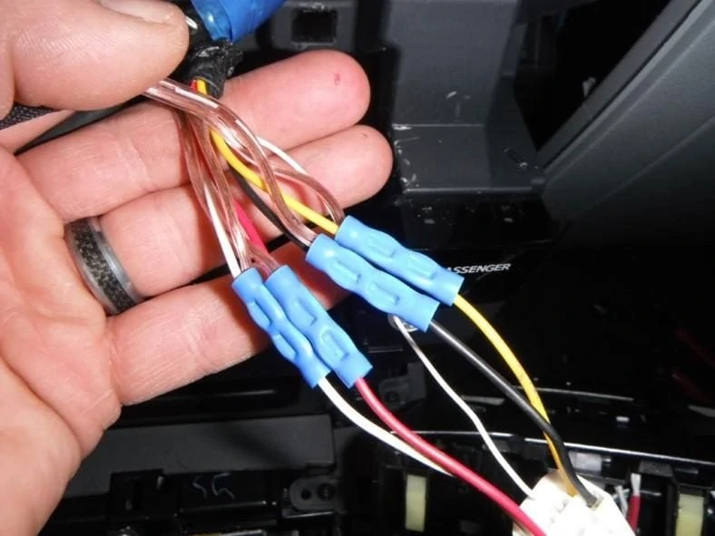 Image of car stereo wires crimped